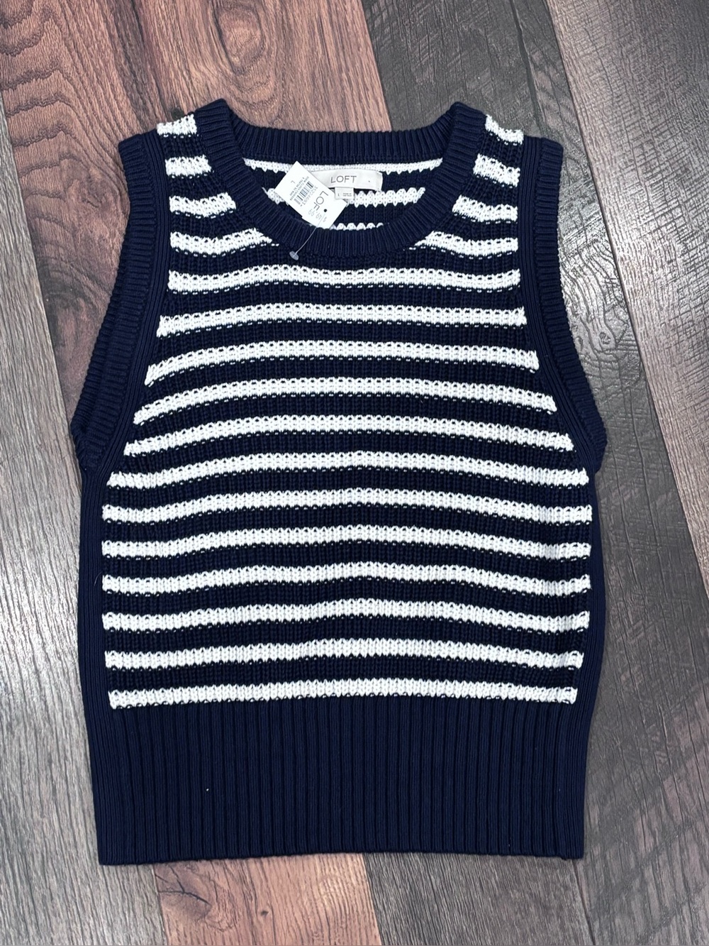 LOFT NWT Navy and White Striped Knit Sleeveless Sweater in size large